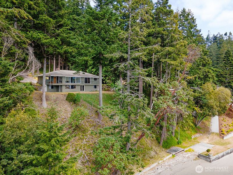 4th image of 5318 Quiet Cove Road