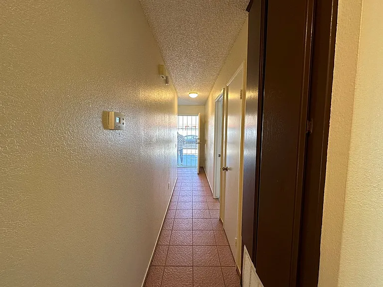 RV T 13915 — Photo 12