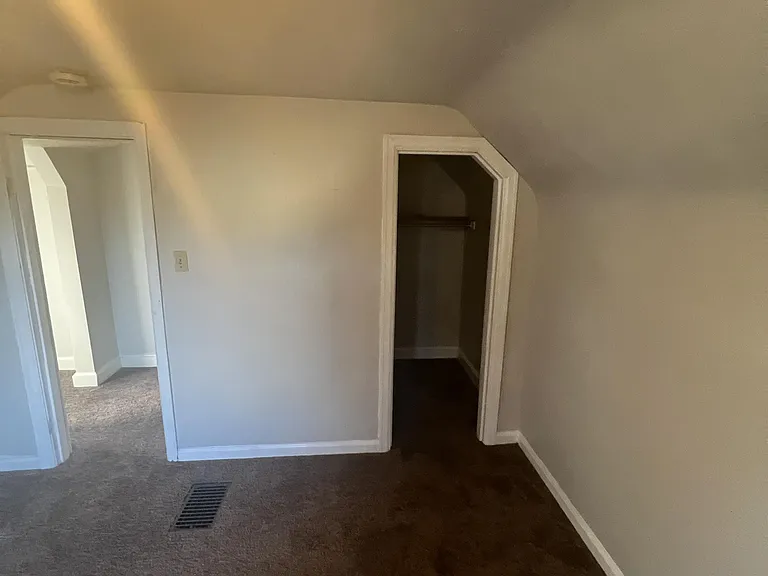 1016 E Brookside Dr — Photo 13