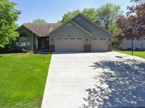 2134 63rd St E, Inver Grove Heights, MN 55077