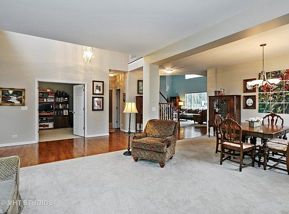 3rd image of 7396 Bradford Ct