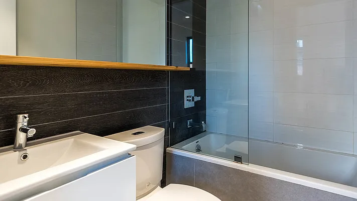 Rented by Nooklyn NYC LLC | media 24