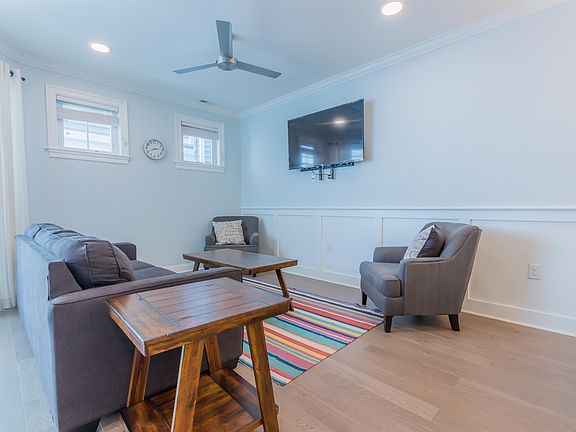 5th image of 8609 Landis Ave #201