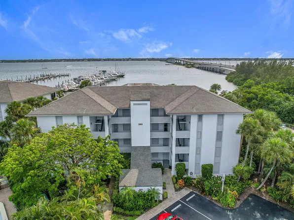 390 NE Edgewater Drive #101, Stuart, FL 34996