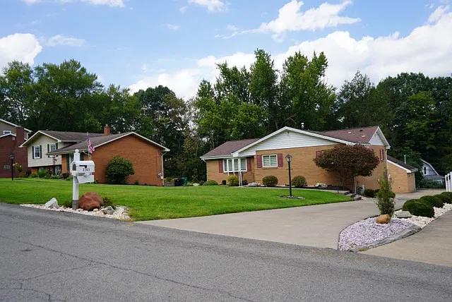 1505 Parkview Dr