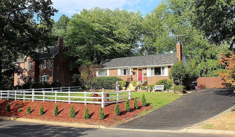 1st image of 7049 Bradley Cir