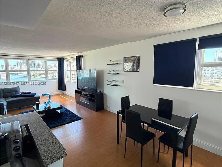 111 Golden Isles Dr #F10 — Photo 12