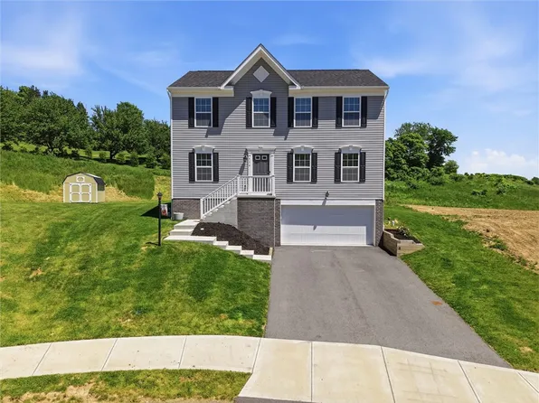 714 Dahlia Dr, Belle Vernon, PA 15012