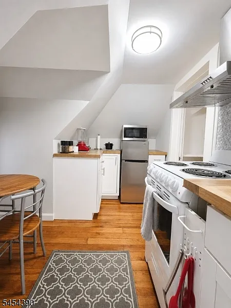 1 bed, 1.0 bath, 700 sqft, $2,250 — Photo 4