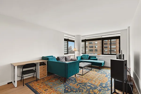 Rented by Corcoran | media 19