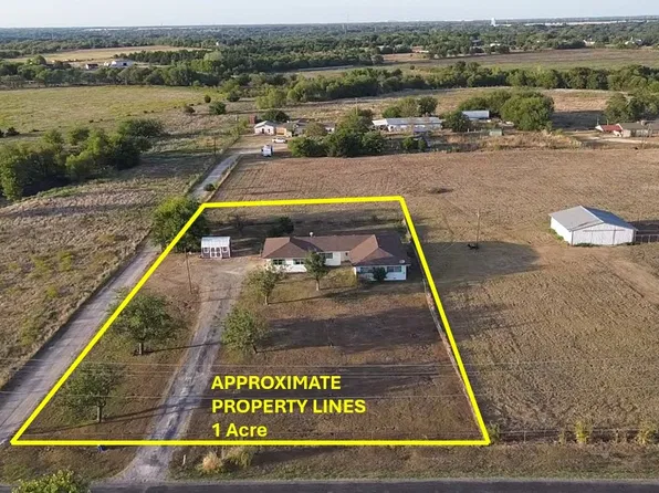 203 Farrar Rd, Waxahachie, TX 75165