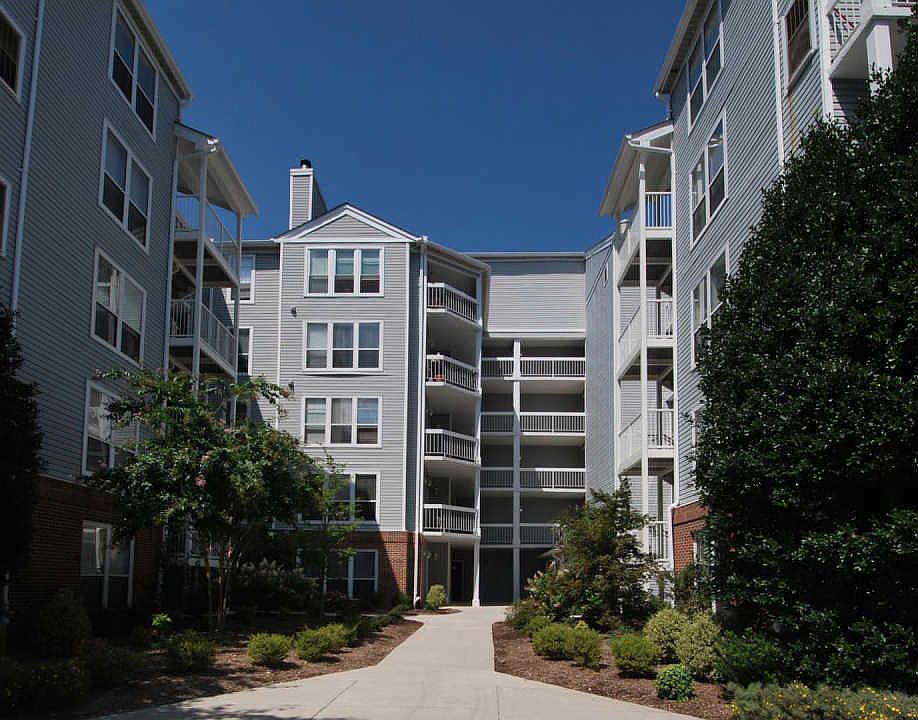 1st image of 3176 Summit Square Dr #4-A9