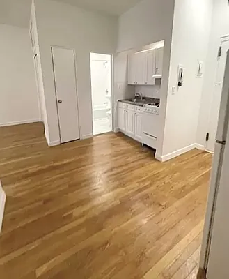 Rented by CitySites Real Estate Group | media 11