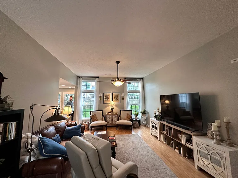 516 Millpond Rd — Photo 7