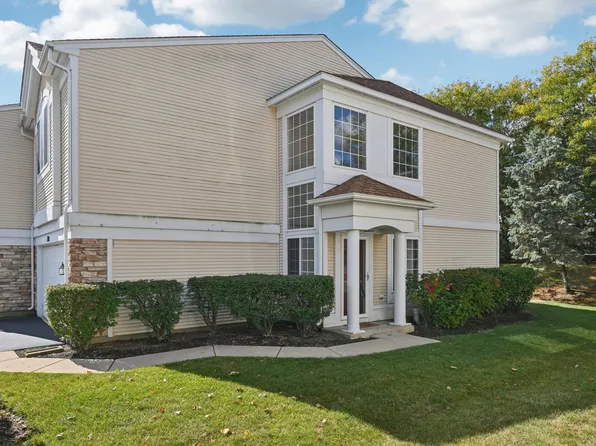 780 Mesa Dr #780, Elgin, IL 60123