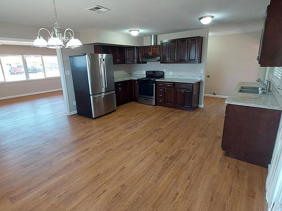 5th image of 2203 W Turney Ave
