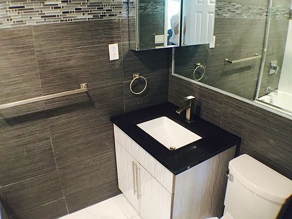 5th image of 1436 Astoria Blvd APT 1