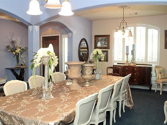 3rd image of 1626 Arcott Ln