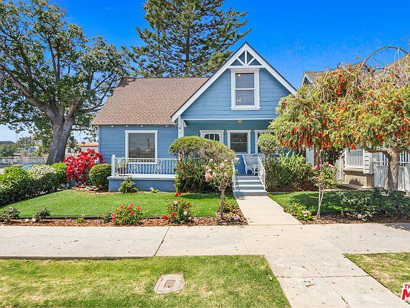 2nd image of 1337 S Cabrillo Ave