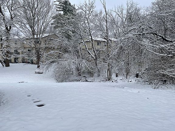 4th image of 2350 S Henderson St #1