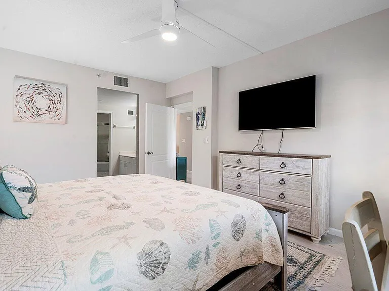 300 Uno Lago Dr #304 — Photo 14