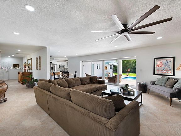 5th image of 13615 SW 74th Ave