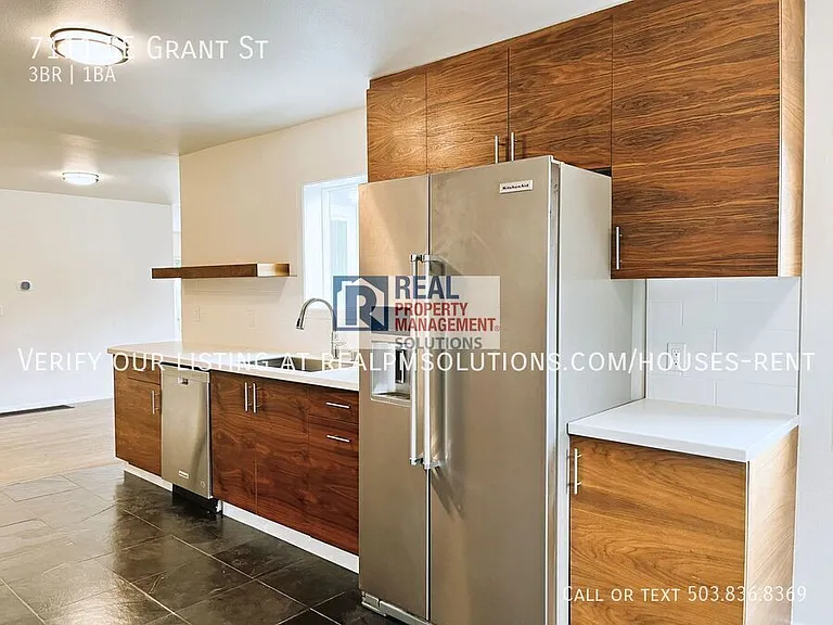 7111 SE Grant St — Photo 16