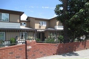 1st image of 12804 Bloomfield Ave