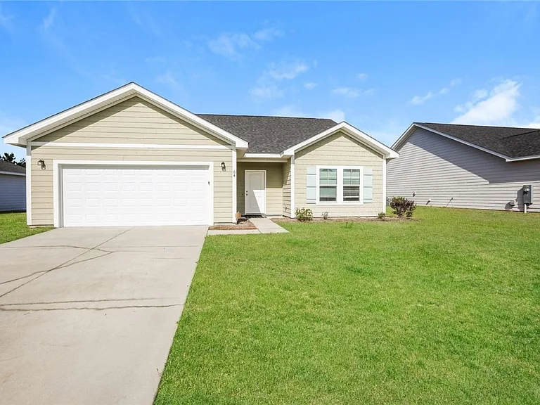64 Laura Ct — Photo 1