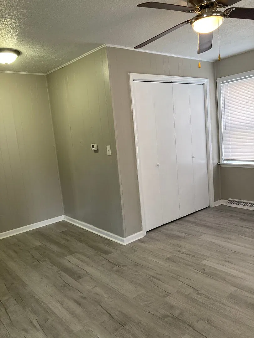 Nice 2 bedroom 1 bathroom with a bonus room. — Photo 2
