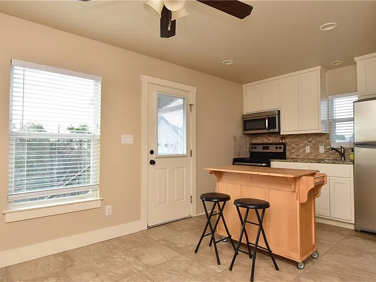 1306 Walnut Ave #B — Photo 16