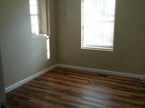 3rd image of 275 Sims Dr #Garden