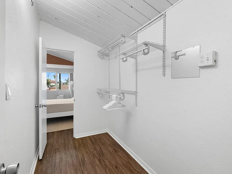 4305 Temecula St — Photo 9
