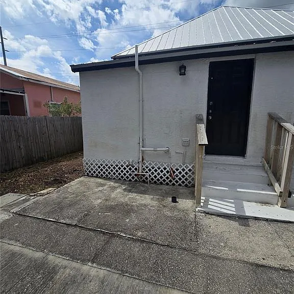 2406 E Clark St #A & B — Photo 19