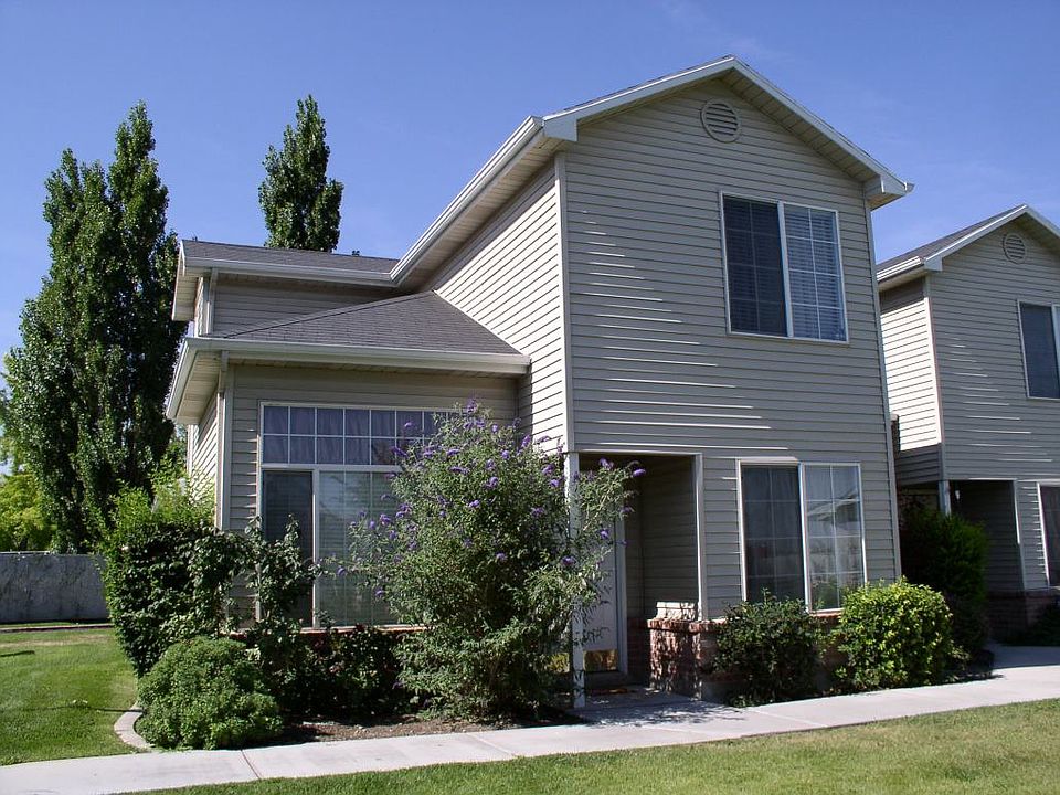 1st image of 241 S Majestic Meadows Dr