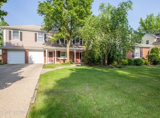 615 S Cook St, Barrington, IL 60010