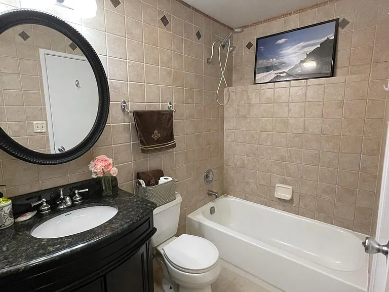 1251 Wyndham Dr #203 — Photo 6