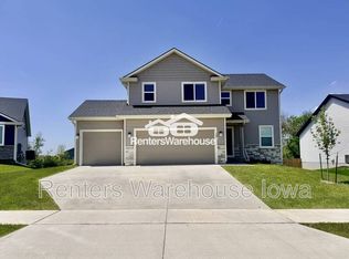 122 NW Pike Cir, Waukee, IA 50263