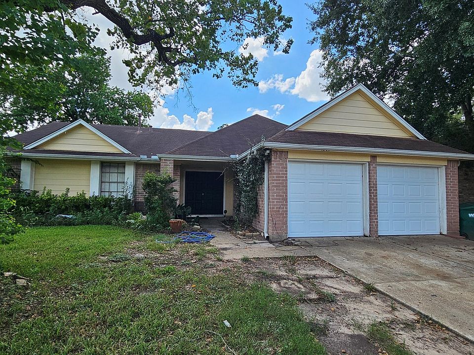 1st image of 5619 Fairview Forest Dr