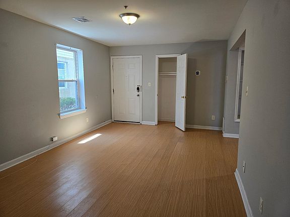 5th image of 7100 Smith Ave