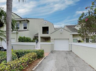 59 N Lakeshore Dr, Lake Worth, FL 33462