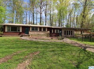 2641 Warrenton Rd, Guntersville, AL 35976