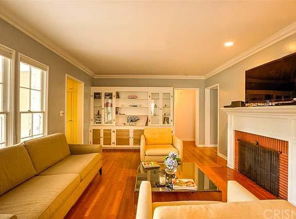 3rd image of 3709 Laurel Canyon Blvd