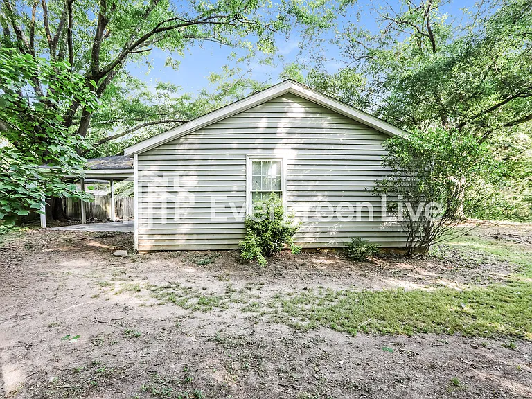3906 Valley Rd — Photo 10