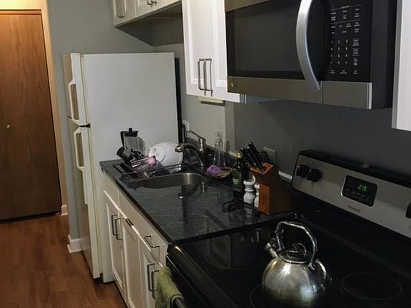 4th image of 5117 Blodgett Ave APT 105