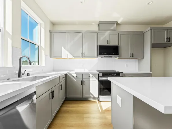 209 Wellness Way, Rohnert Park, CA 94928