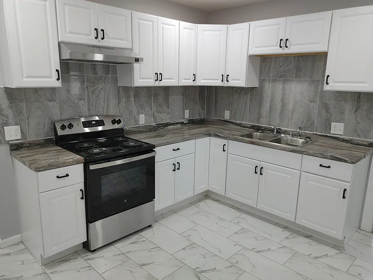33 Cole St #2 — Photo 1