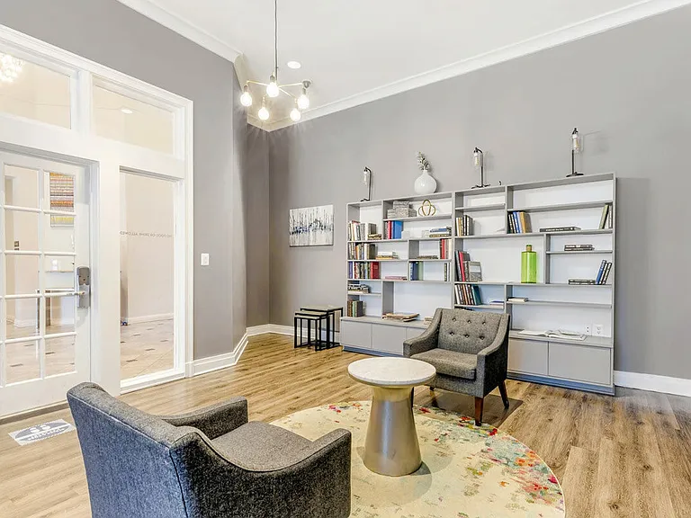 Concord Park Apartments — Photo 18