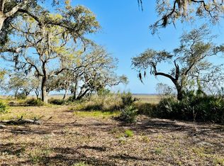 306 Coopers Point Dr NE, Townsend, GA 31331