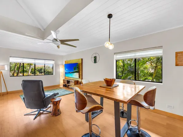 3788 Lower Honoapiilani Rd APT E212, Lahaina, HI 96761
